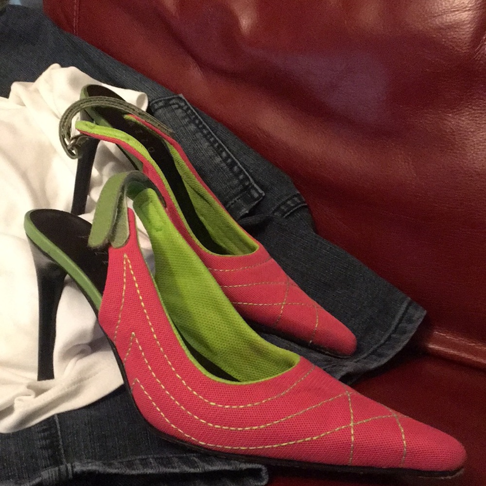 👠👠Pazzo fuschia fabric pumps